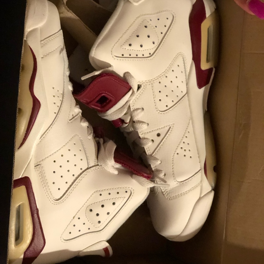 Air Jordan 6 Retro OG BG Maroon 7Y